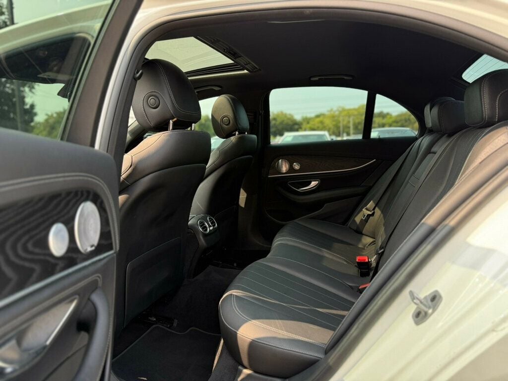 2019 Mercedes Benz E 300 Sedan photo 14