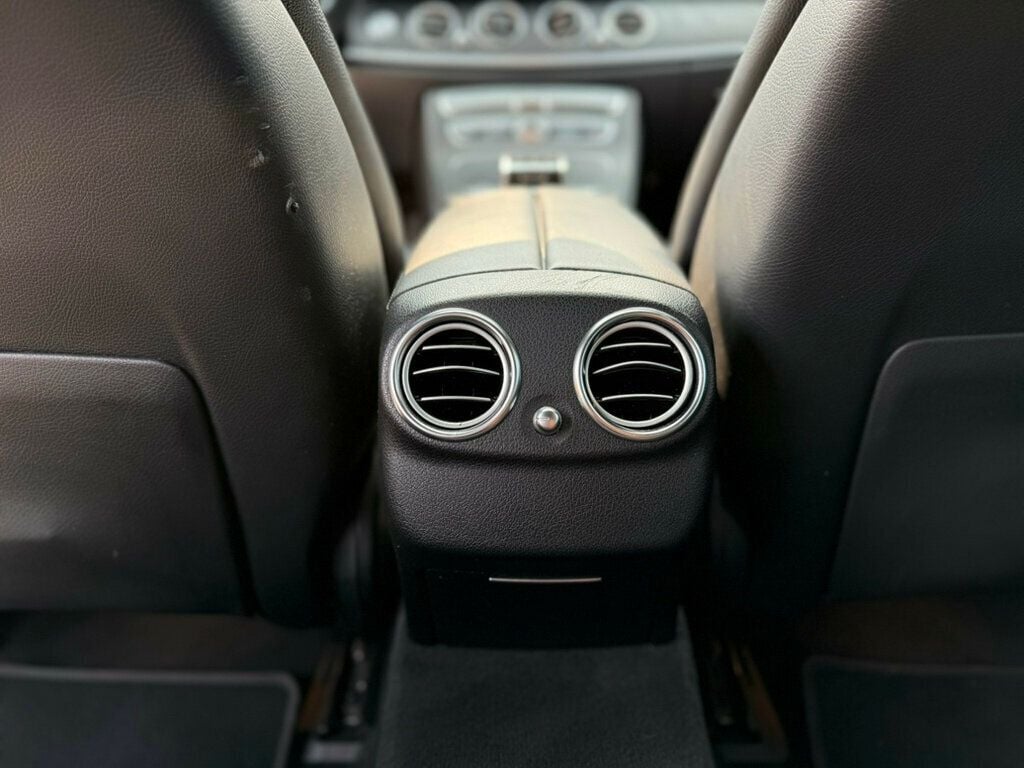 2019 Mercedes Benz E 300 Sedan photo 15