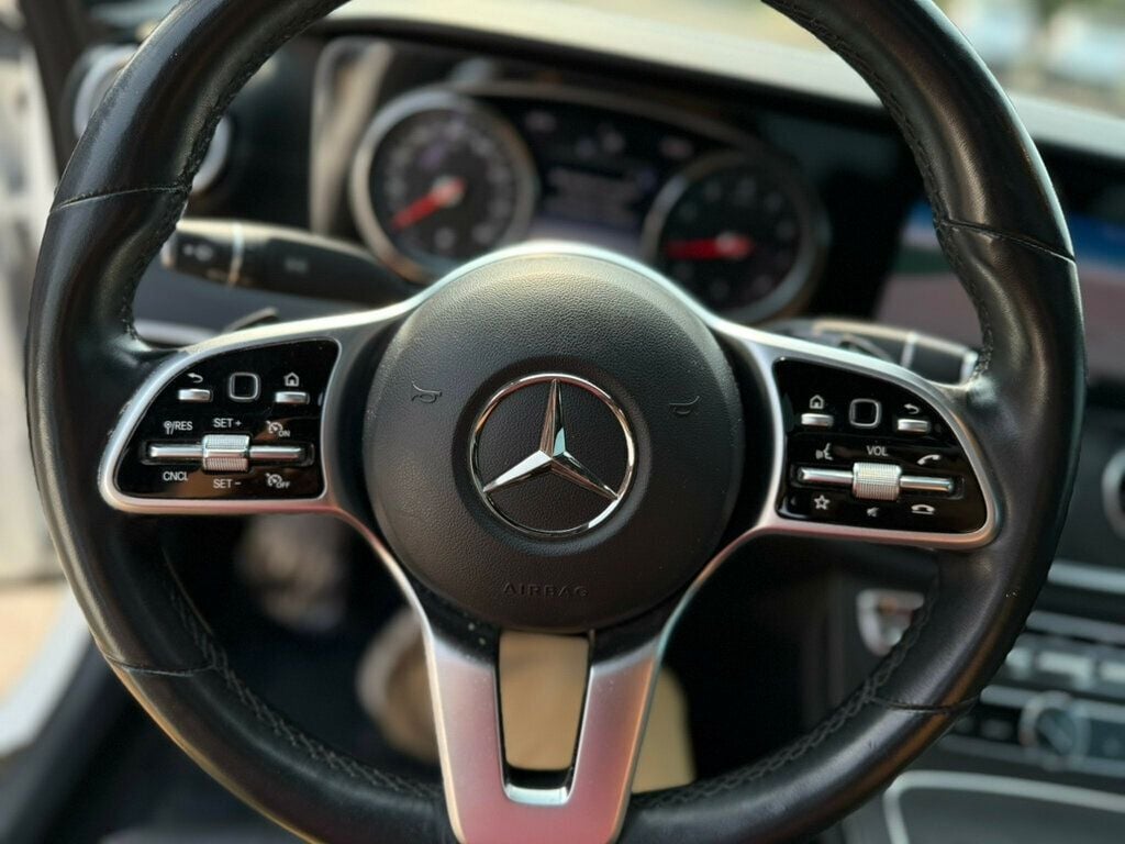 2019 Mercedes Benz E 300 Sedan photo 21