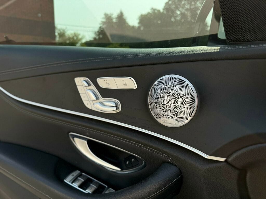 2019 Mercedes Benz E 300 Sedan photo 22