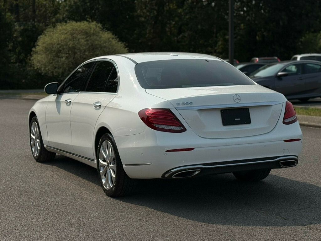 2019 Mercedes Benz E 300 Sedan photo 4