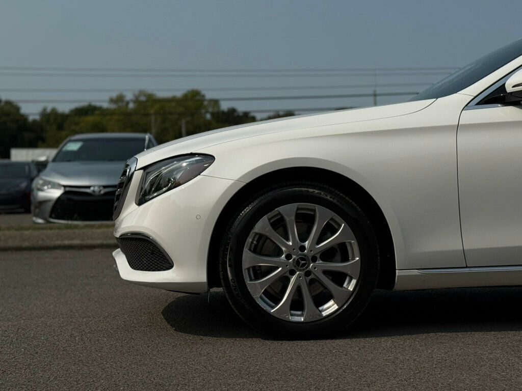 2019 Mercedes Benz E 300 Sedan photo 7