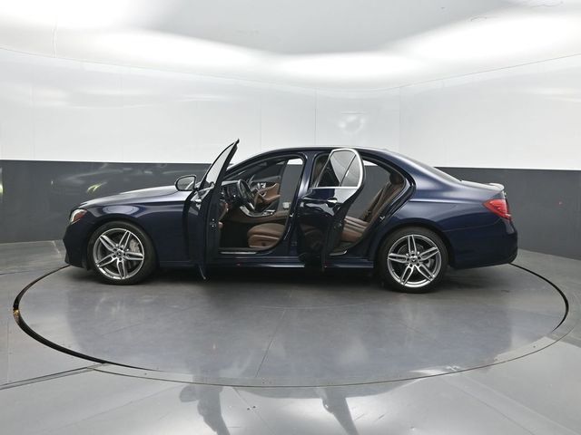 2019 Mercedes-Benz E-Class E 300 RWD Sedan - 23008590 - 36
