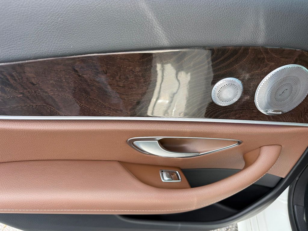 2019 Mercedes-Benz E-Class E 300 RWD Sedan - 23040337 - 26