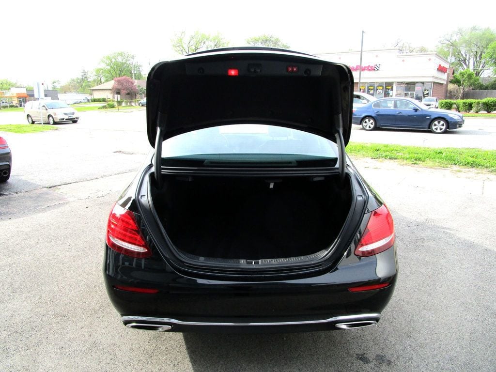 2019 Mercedes-Benz E-Class E 450 4MATIC Sedan - 23018456 - 31