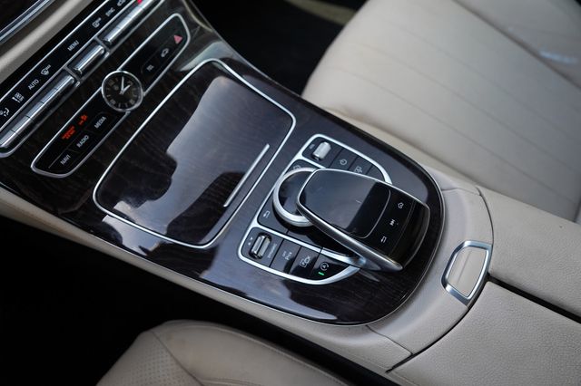 2019 Mercedes-Benz E-Class E 450 4MATIC Sedan - 23065743 - 35