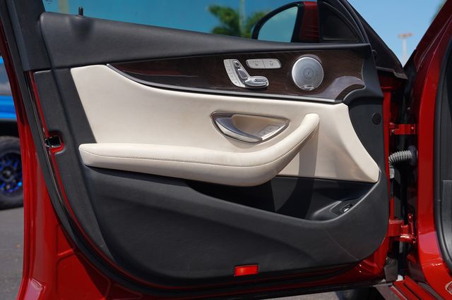 2019 Mercedes-Benz E-Class E 450 4MATIC Sedan - 23065743 - 37