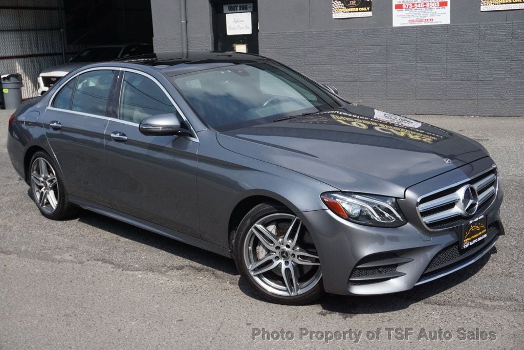 2019 Mercedes-Benz E-Class E 450 4MATIC Sedan AMG LINE PANO ROOF 19" WHEELS APPLE CARPLAY  - 22598272 - 0