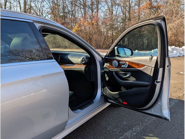 2019 Mercedes-Benz E-Class E 450 4MATIC Wagon - 22960651 - 9