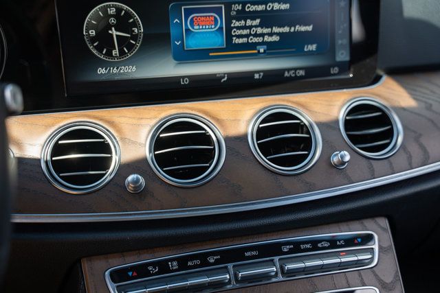2019 Mercedes-Benz E-Class LocalTrade/4MATIC/PremiumPkg/BlindSpotMonitor/BackupCamera/NAV - 23034228 - 30