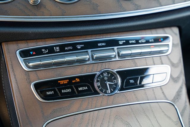 2019 Mercedes-Benz E-Class LocalTrade/4MATIC/PremiumPkg/BlindSpotMonitor/BackupCamera/NAV - 23034228 - 31