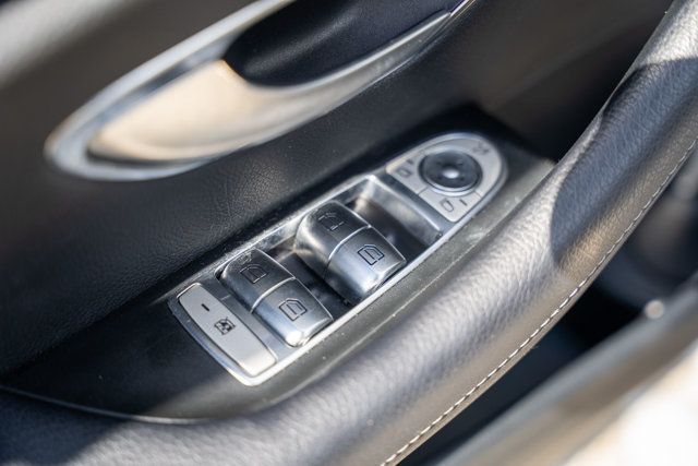 2019 Mercedes-Benz E-Class LocalTrade/4MATIC/PremiumPkg/BlindSpotMonitor/BackupCamera/NAV - 23034228 - 39