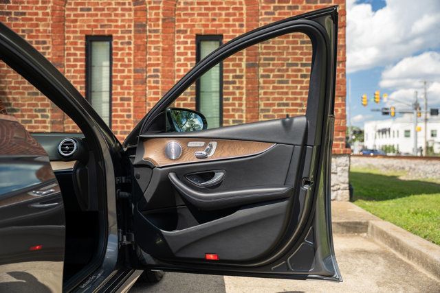 2019 Mercedes-Benz E-Class LocalTrade/4MATIC/PremiumPkg/BlindSpotMonitor/BackupCamera/NAV - 23034228 - 43