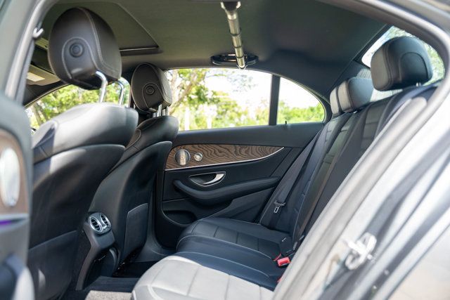 2019 Mercedes-Benz E-Class LocalTrade/4MATIC/PremiumPkg/BlindSpotMonitor/BackupCamera/NAV - 23034228 - 48