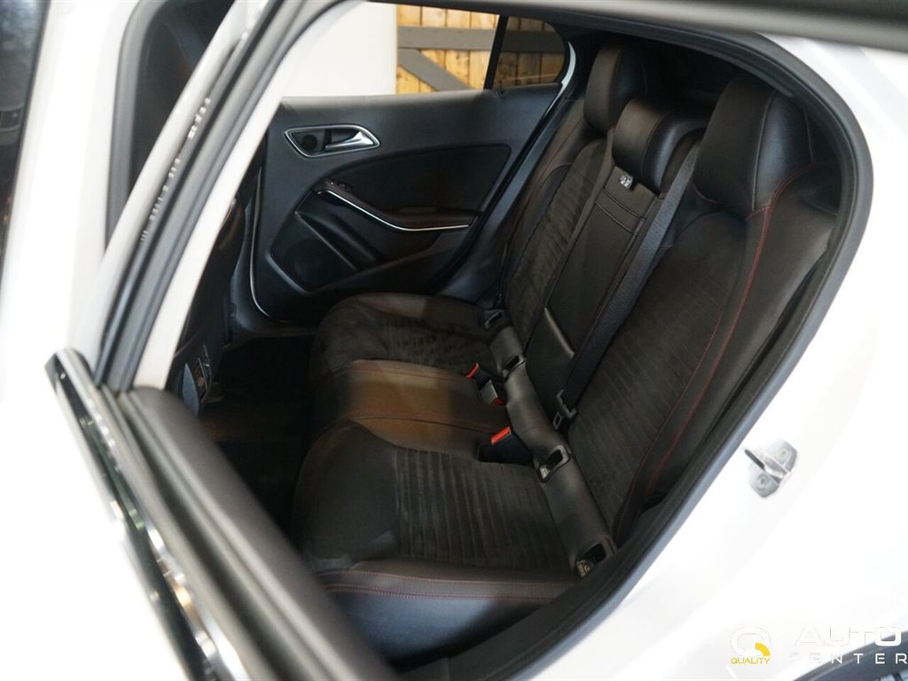 2019 Mercedes-Benz GLA AMG GLA 45 4MATIC SUV - 23035082 - 31