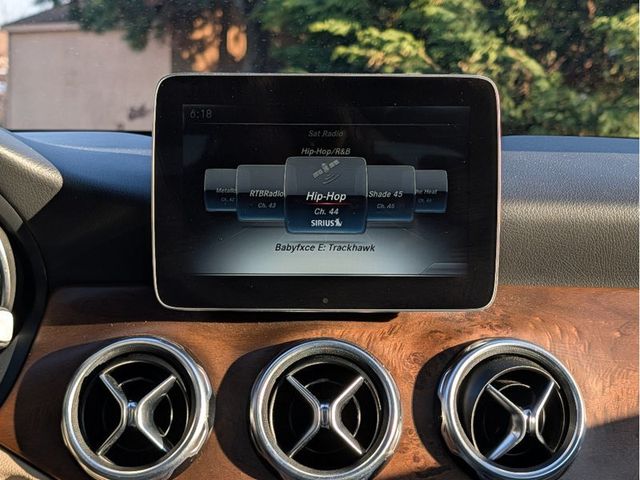 2019 Mercedes-Benz GLA GLA 250 4MATIC SUV - 23009002 - 22