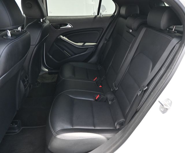 2019 Mercedes-Benz GLA GLA 250 SUV - 23045708 - 14