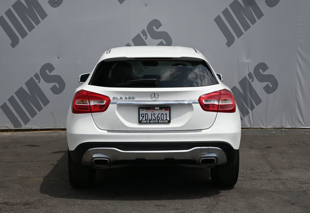 Mercedes-Benz GLA GLA 250 SUV photo 5