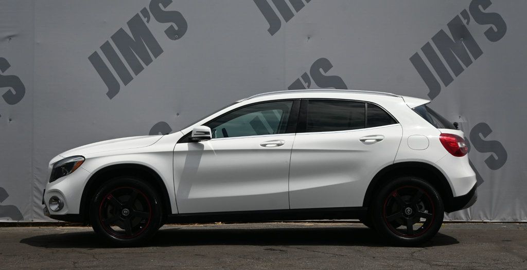 Mercedes-Benz GLA GLA 250 SUV photo 6