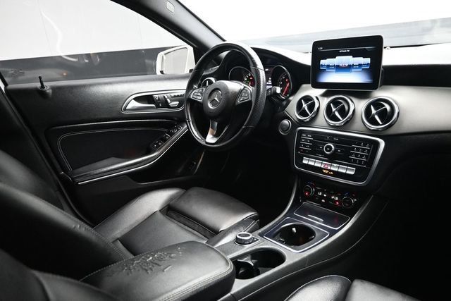 2019 Mercedes-Benz GLA GLA 250 SUV - 23060692 - 10
