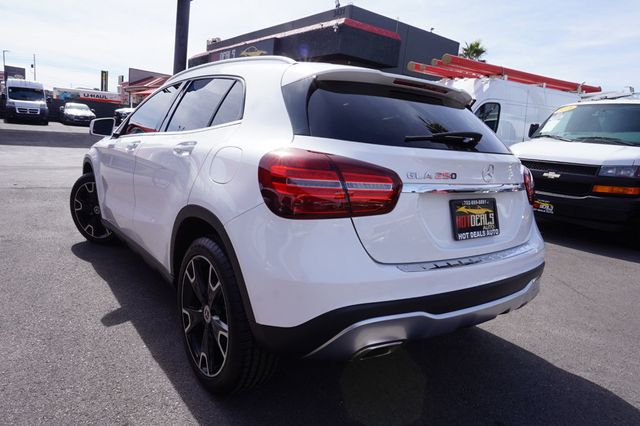 2019 Mercedes-Benz GLA PREMIUM PKG, PANORAMIC ROOF, BACKUP CAMERA, PREMIUM WHEELS - 22990292 - 5