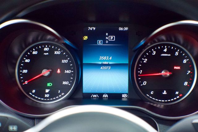 2019 Mercedes-Benz GLC 4MATIC/Heated Leather Seats/Pano Roof/Blind Spot Monitor - 23022666 - 25