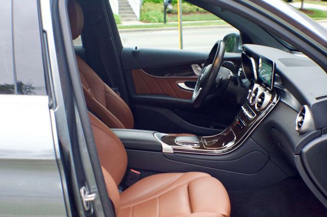 2019 Mercedes-Benz GLC 4MATIC/Heated Leather Seats/Pano Roof/Blind Spot Monitor - 23022666 - 40