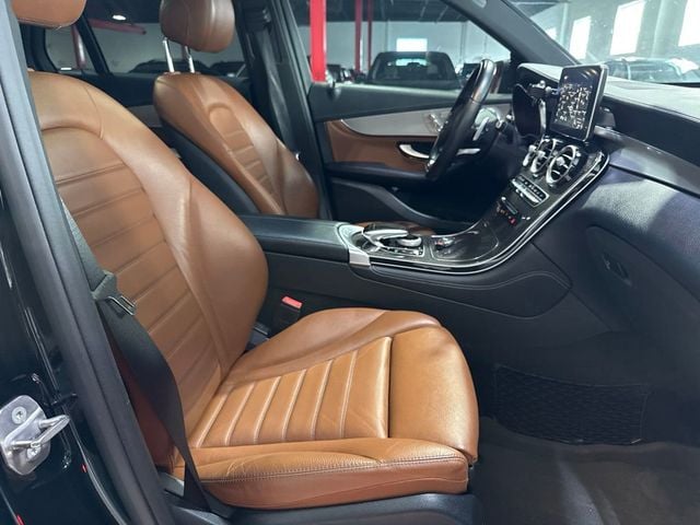 2019 Mercedes-Benz GLC AMG GLC 43 4MATIC SUV - 23055712 - 31