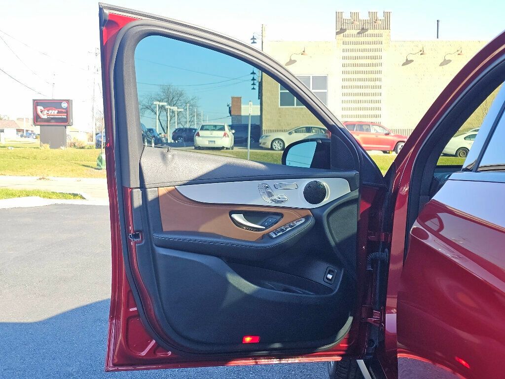 2019 Mercedes-Benz GLC AMG GLC 43 4MATIC SUV - 22946190 - 19