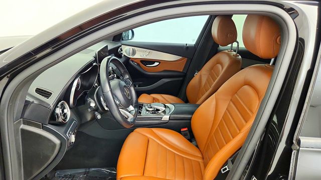 2019 Mercedes-Benz GLC AMG GLC 43 4MATIC SUV w/ Multimedia Package & Parking Assist - 23044126 - 17