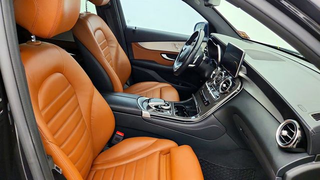 2019 Mercedes-Benz GLC AMG GLC 43 4MATIC SUV w/ Multimedia Package & Parking Assist - 23044126 - 21