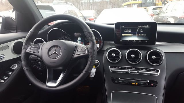 2019 Mercedes-Benz GLC (Cosmetically As Is) 300 4MATIC SUV - 18169649 - 9