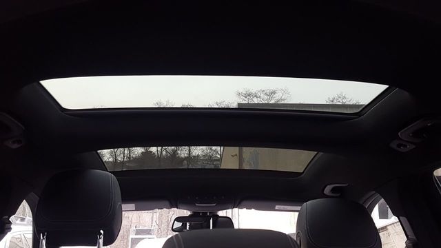 2019 Mercedes-Benz GLC (Cosmetically As Is) 300 4MATIC SUV - 18169649 - 16