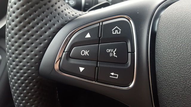 2019 Mercedes-Benz GLC (Cosmetically As Is) 300 4MATIC SUV - 18169649 - 20