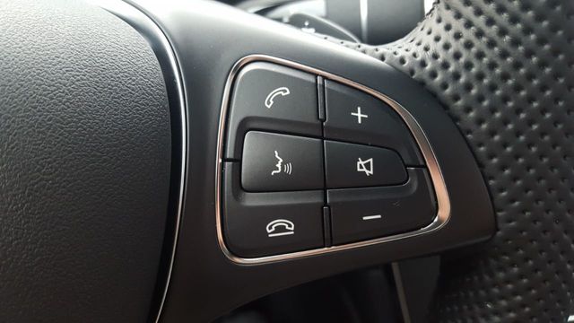 2019 Mercedes-Benz GLC (Cosmetically As Is) 300 4MATIC SUV - 18169649 - 21