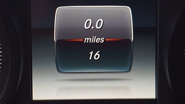 2019 Mercedes-Benz GLC (Cosmetically As Is) 300 4MATIC SUV - 18169649 - 27