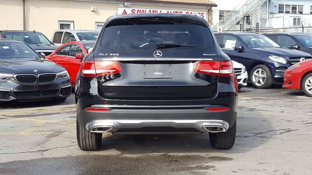 2019 Mercedes-Benz GLC (Cosmetically As Is) 300 4MATIC SUV - 18169649 - 4