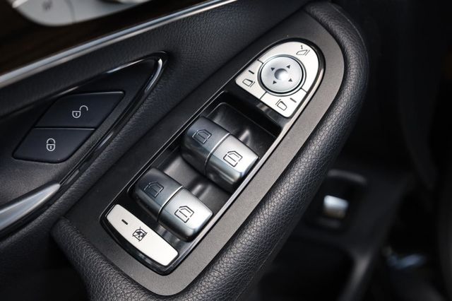 2019 Mercedes-Benz GLC GLC 300 - 23030866 - 37