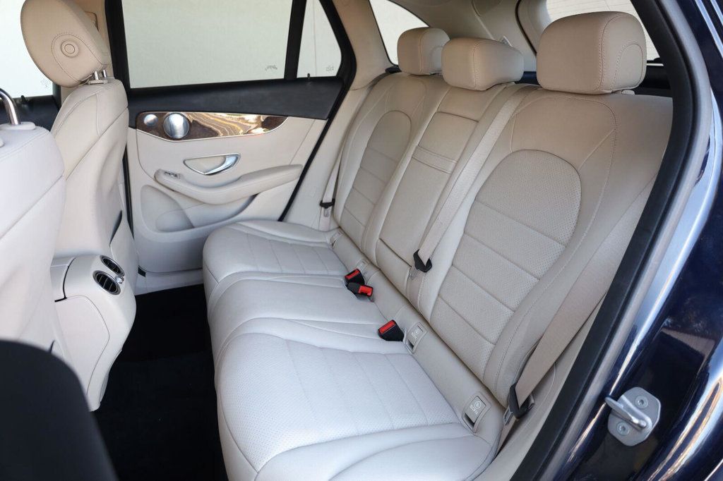 Mercedes-Benz GLC photo 21