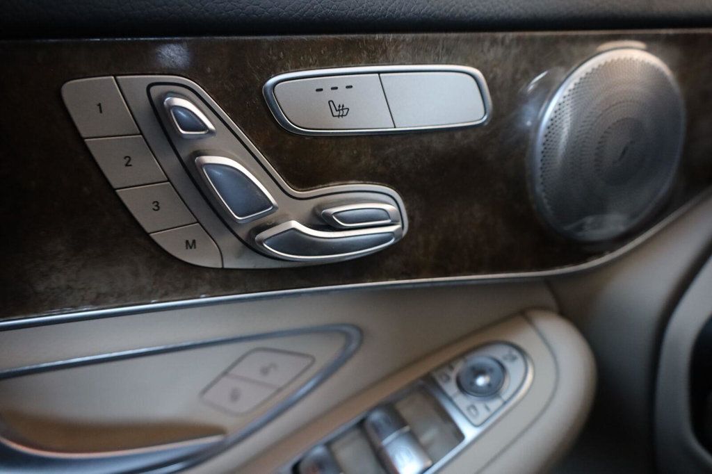 Mercedes-Benz GLC photo 39