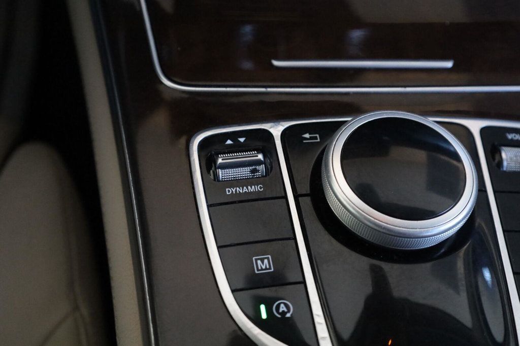 Mercedes-Benz GLC photo 46