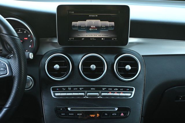 2019 Mercedes-Benz GLC GLC 300 4MATIC AWD Premium Package - 22955845 - 11