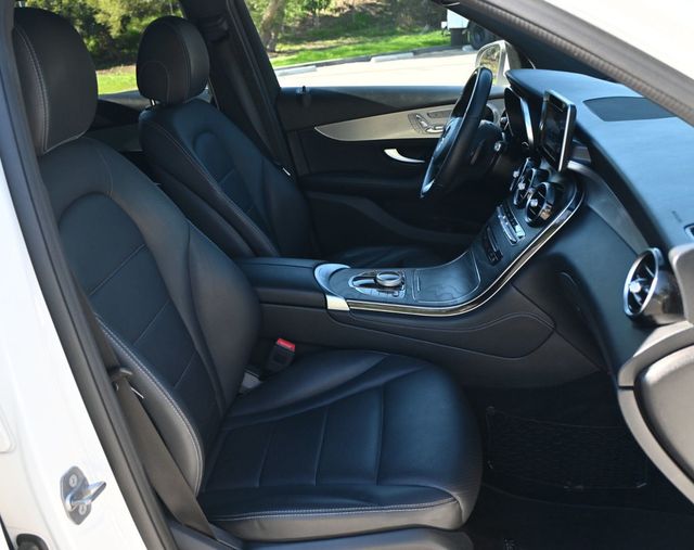 2019 Mercedes-Benz GLC GLC 300 4MATIC AWD Premium Package - 22955845 - 16