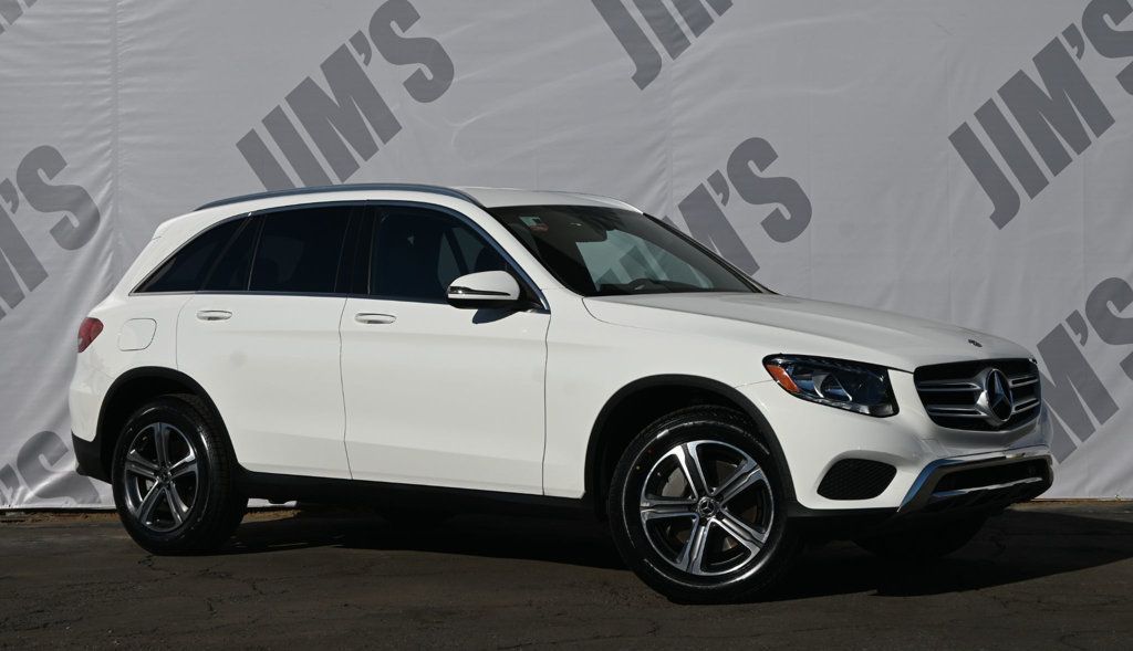 2019 Mercedes Benz GLC 300 4MATIC photo 2