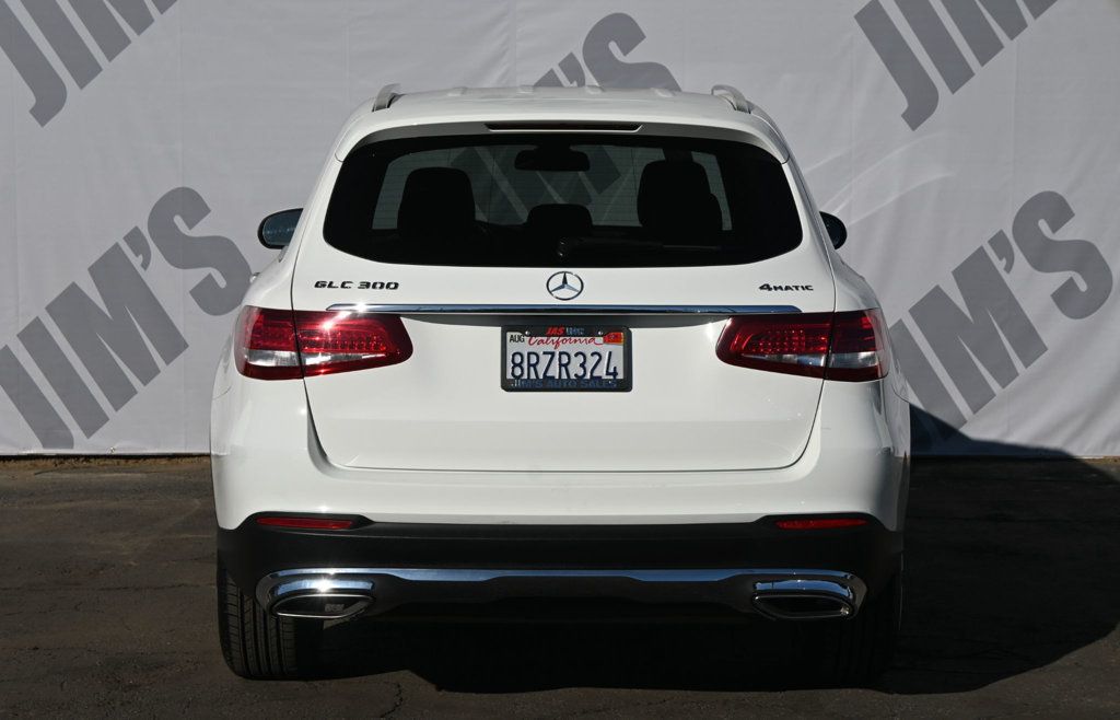 2019 Mercedes Benz GLC 300 4MATIC photo 4