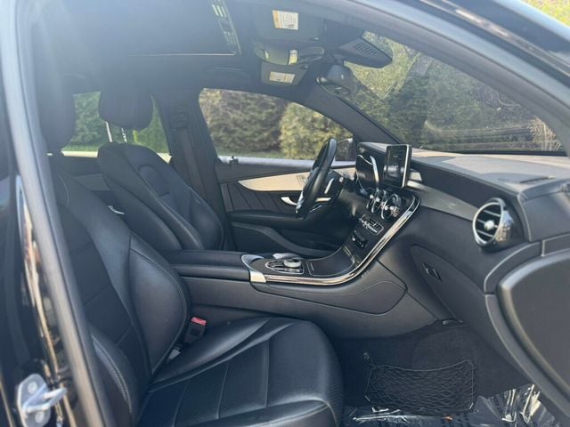 2019 Mercedes-Benz GLC GLC 300 4MATIC Coupe - 23012776 - 23