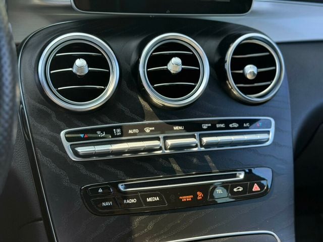 2019 Mercedes-Benz GLC GLC 300 4MATIC Coupe - 23012776 - 32
