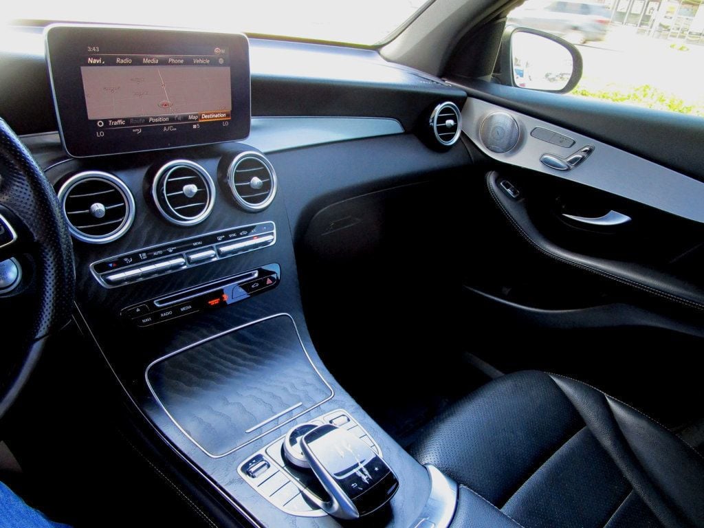 2019 Mercedes-Benz GLC GLC 300 4MATIC Coupe - 23033442 - 22