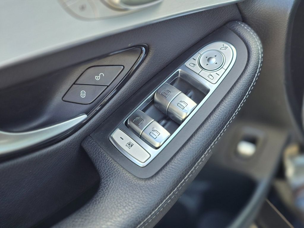 2019 Mercedes-Benz GLC GLC 300 4MATIC Coupe - 22968039 - 23