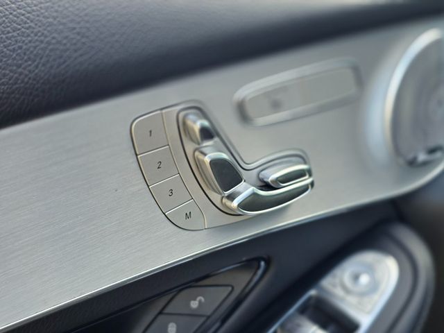 2019 Mercedes-Benz GLC GLC 300 4MATIC Coupe - 22968039 - 24